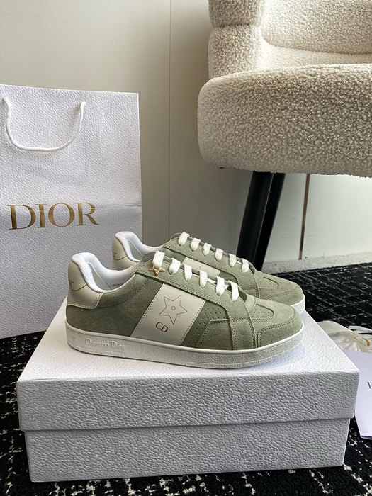 디올 스니커즈
