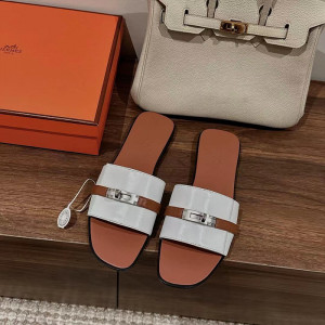 에르메스 23SS 줄리아 샌들