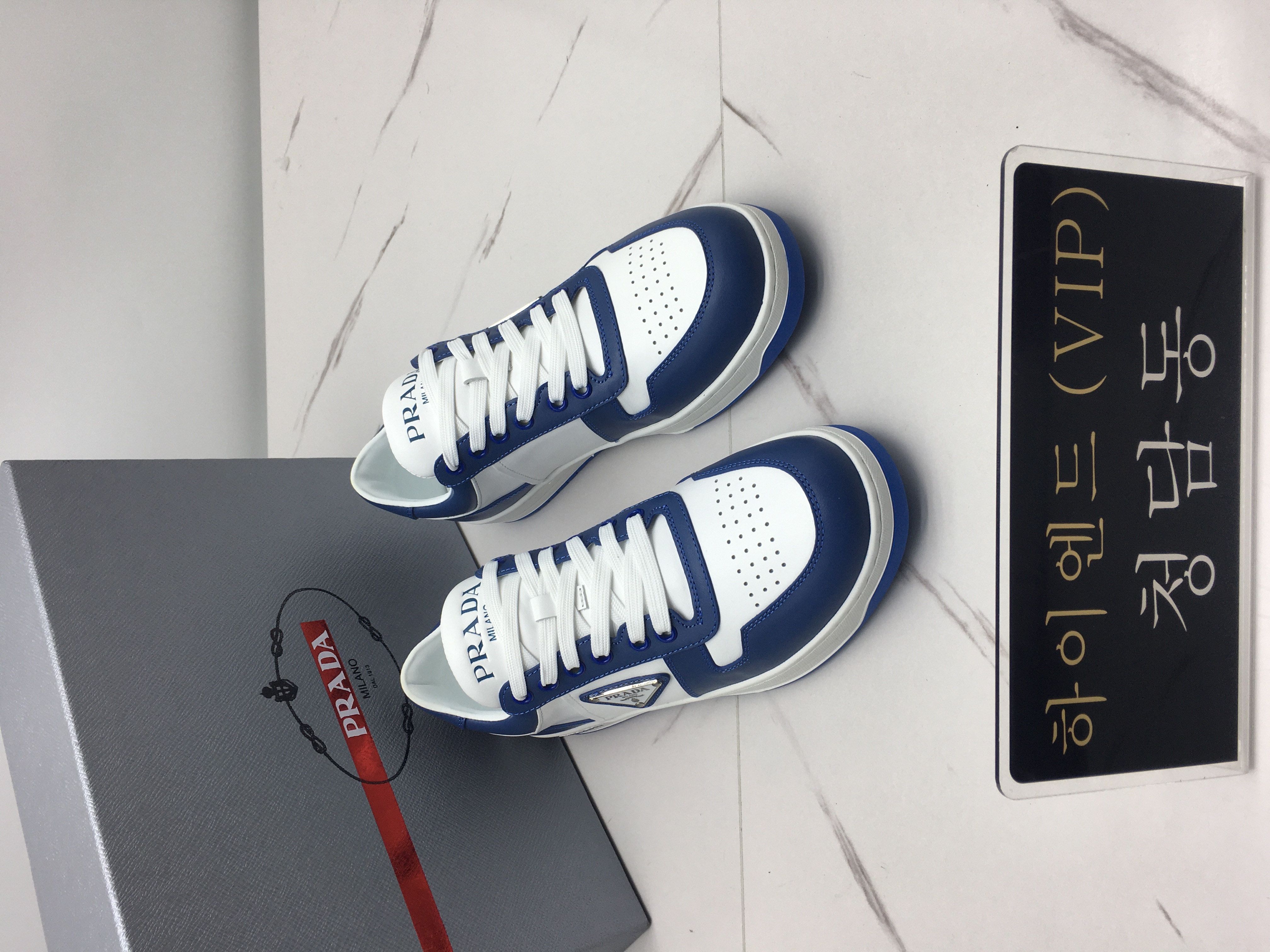 프라다 23SS 다운타운 레더 스니커즈 (남녀공용)