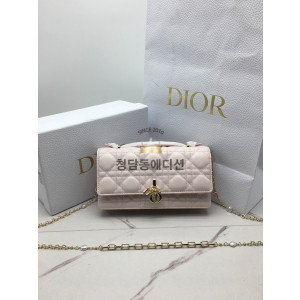 디올 레이디 탑 핸들 클러치