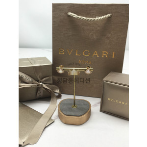 불가리 디바스 드림 귀걸이 (컬러 화이트, 그린)