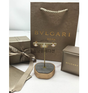 불가리 디바스 드림 귀걸이 (컬러 화이트, 그린)