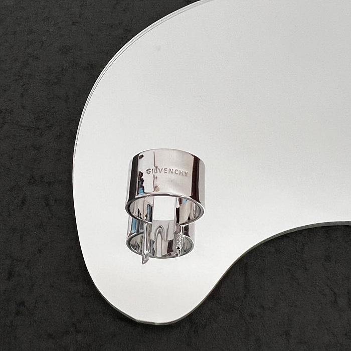 지방시 락 반지 (2COLOR)