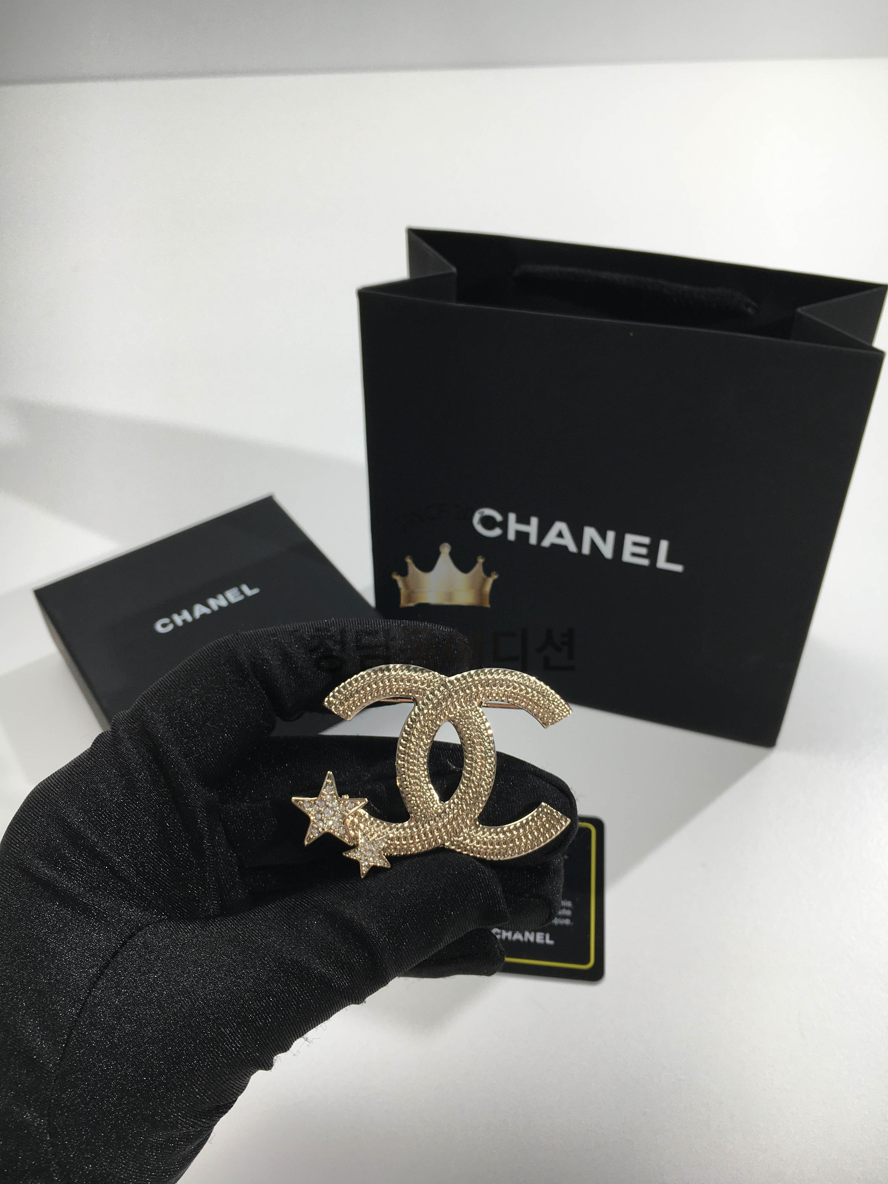 샤넬 cc 스타 다이아 브로치