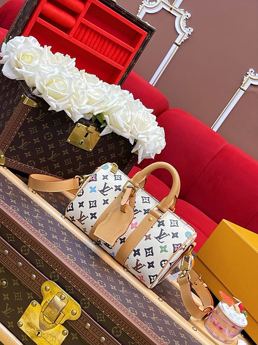 루이비통 스피디 반둘리에 20 (컬러 화이트)