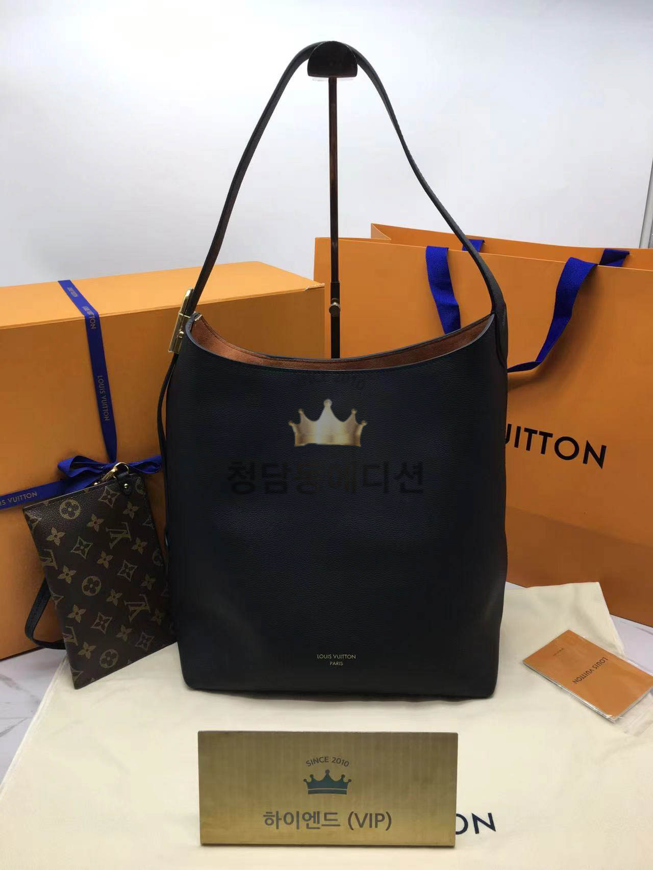 루이비통 로우 키 호보 MM M24856 (컬러 블랙)