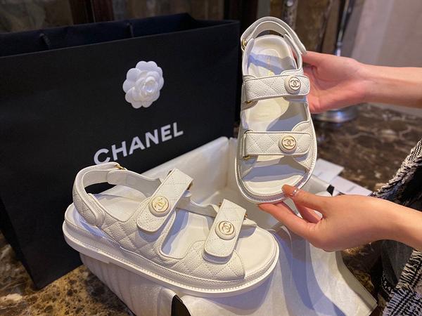 샤넬 19 벨크로 샌들