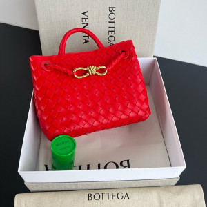 보테가베네타 24SS 안디아모 스몰 743568