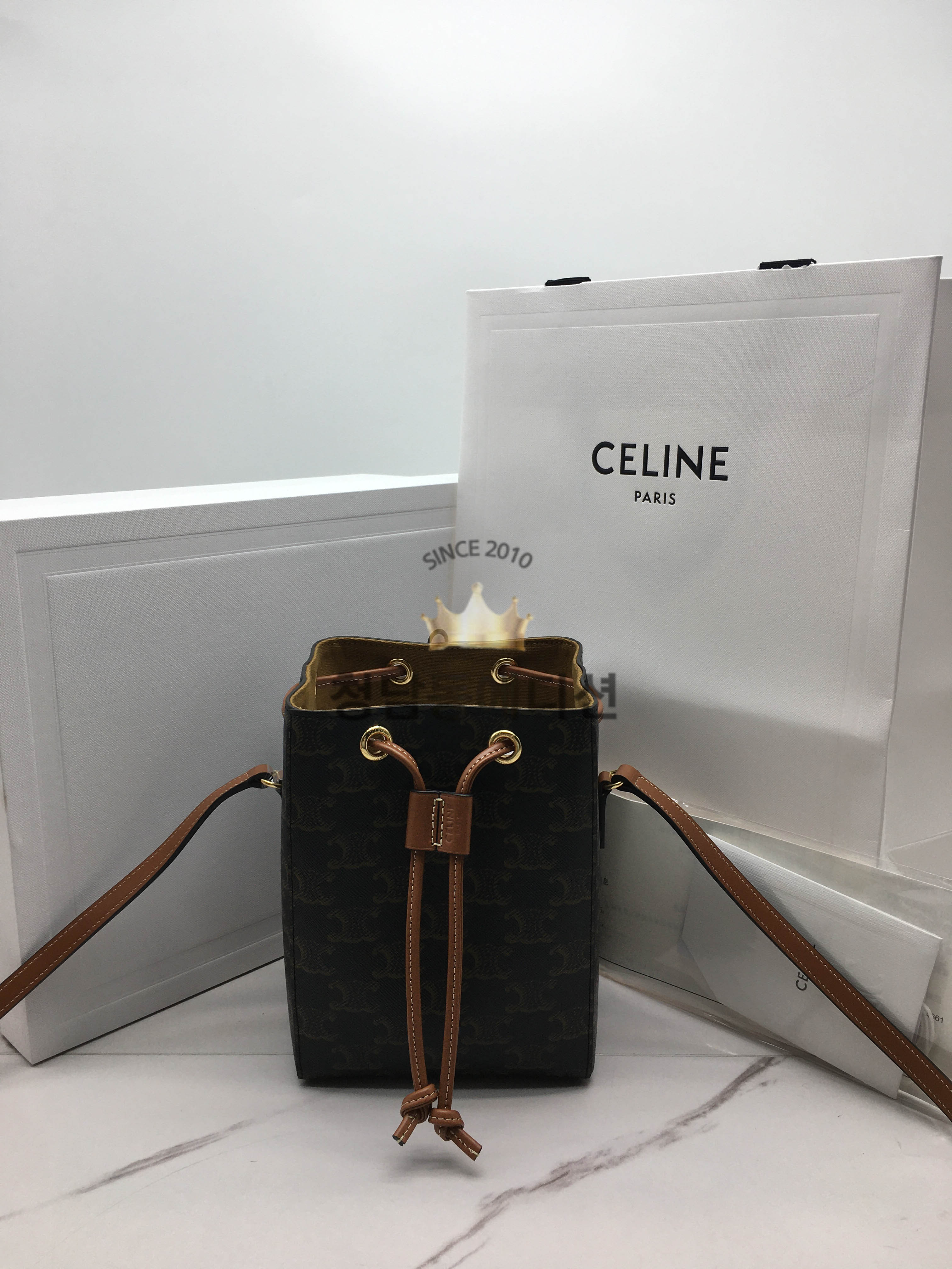 셀린느 마이크로 세일러 버킷백