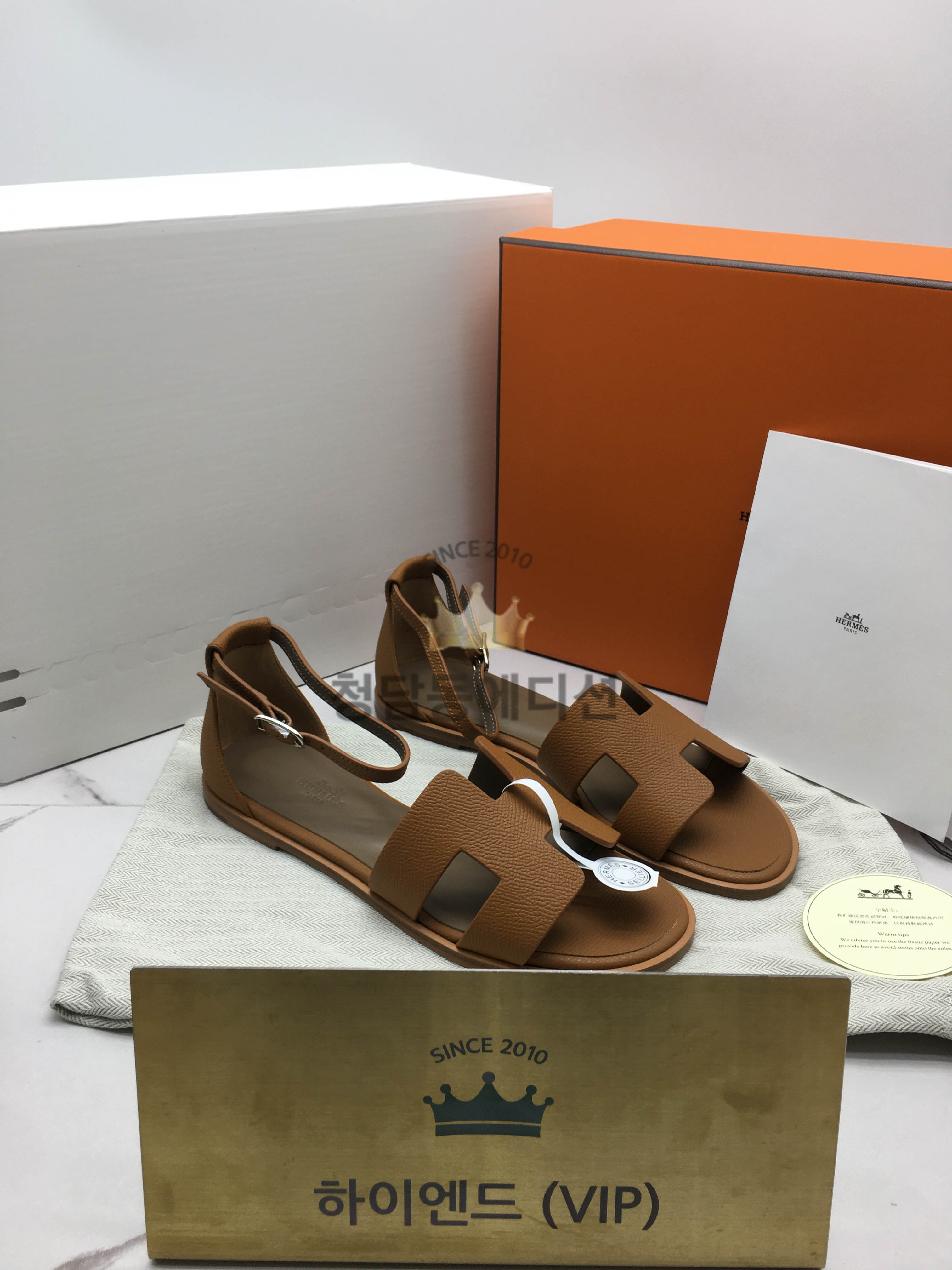 에르메스 산토리니 앱송 샌들 (handmade ver.)
