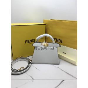 펜디 피카부 I SEE U 쁘띠