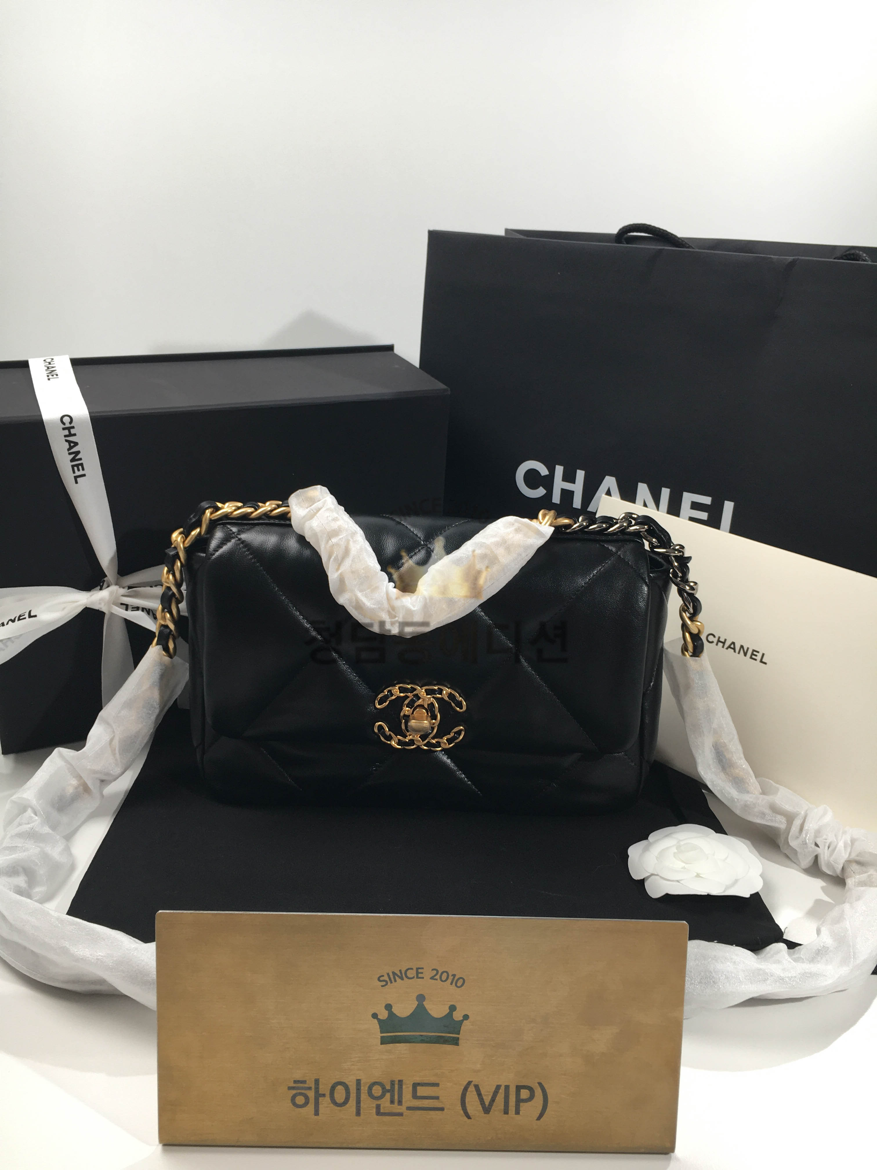 샤넬 19 플랩백 스몰 (하이엔드급) (고트스킨)