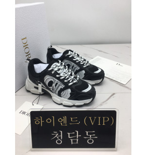 디올 크로노 스니커즈