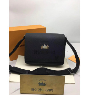 루이비통 디스트릭트 PM M30850