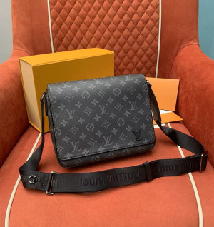루이비통 디스트릭트 PM M46255