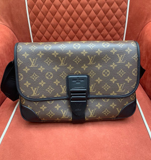 루이비통 아치 메신저 M46328