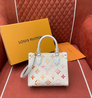 루이비통 온더고 BB M47115