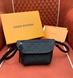 루이비통 펄스 웨어러블 월릿 M12636