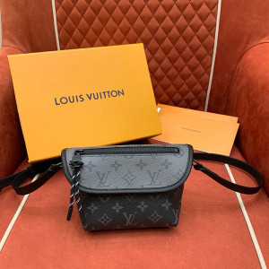 루이비통 펄스 웨어러블 월릿 M12806