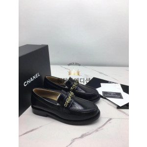 샤넬 카프스킨 로퍼