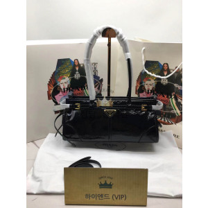 프라다 미디엄 가죽 핸드백 1BA426