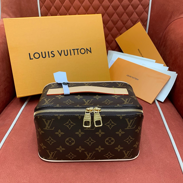 루이비통 토일레트리 백 M11750