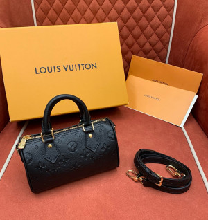 루이비통 나노 스피디 반둘리에 M82450