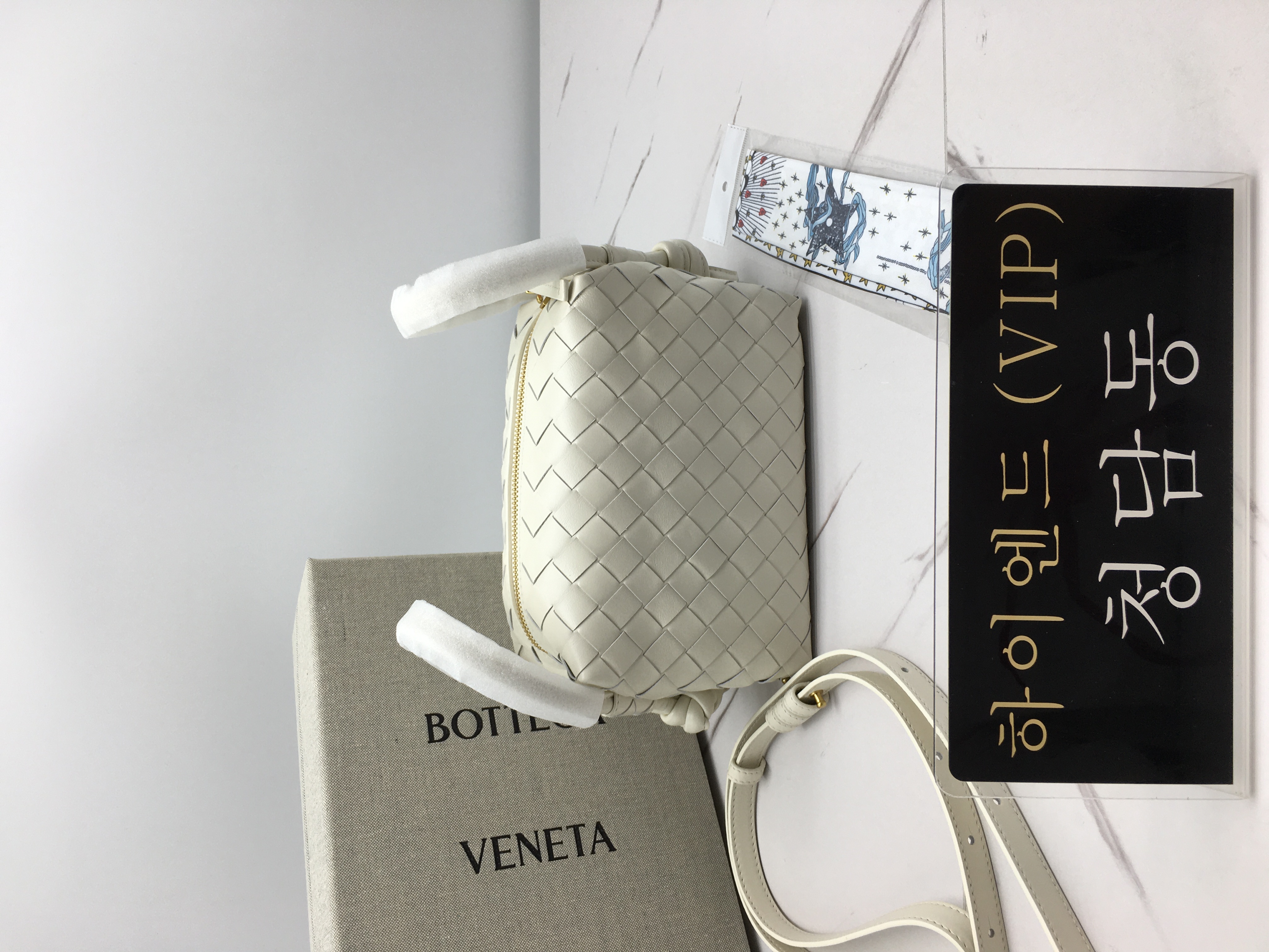 보테가베네타 탑 핸들 루프 백 796615