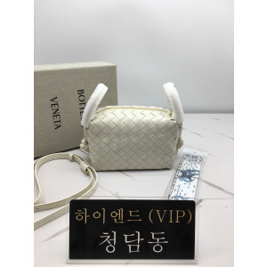 보테가베네타 탑 핸들 루프 백 796615