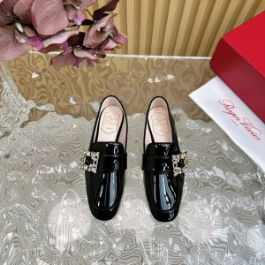 로저비비에 로퍼