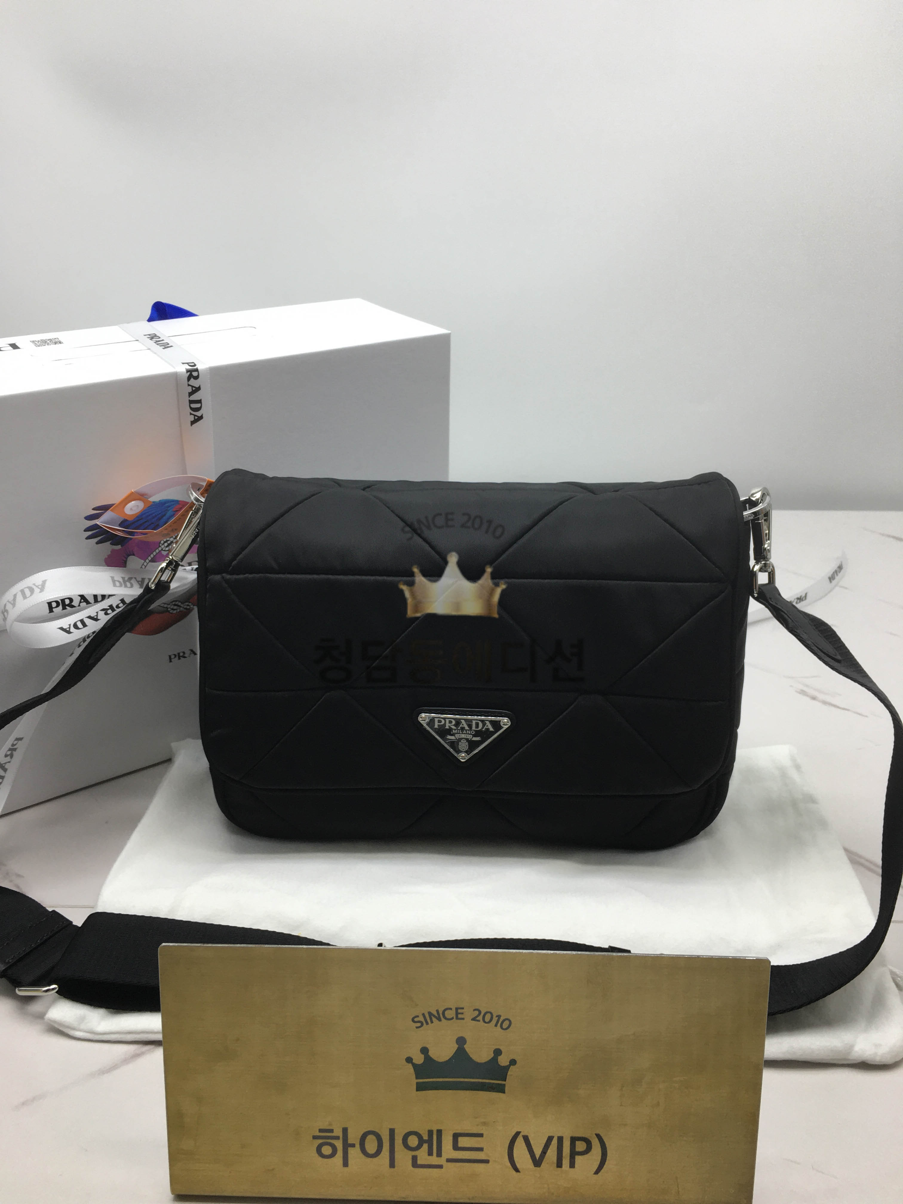 프라다 리나일론 패딩 숄더백 블랙 1BD290