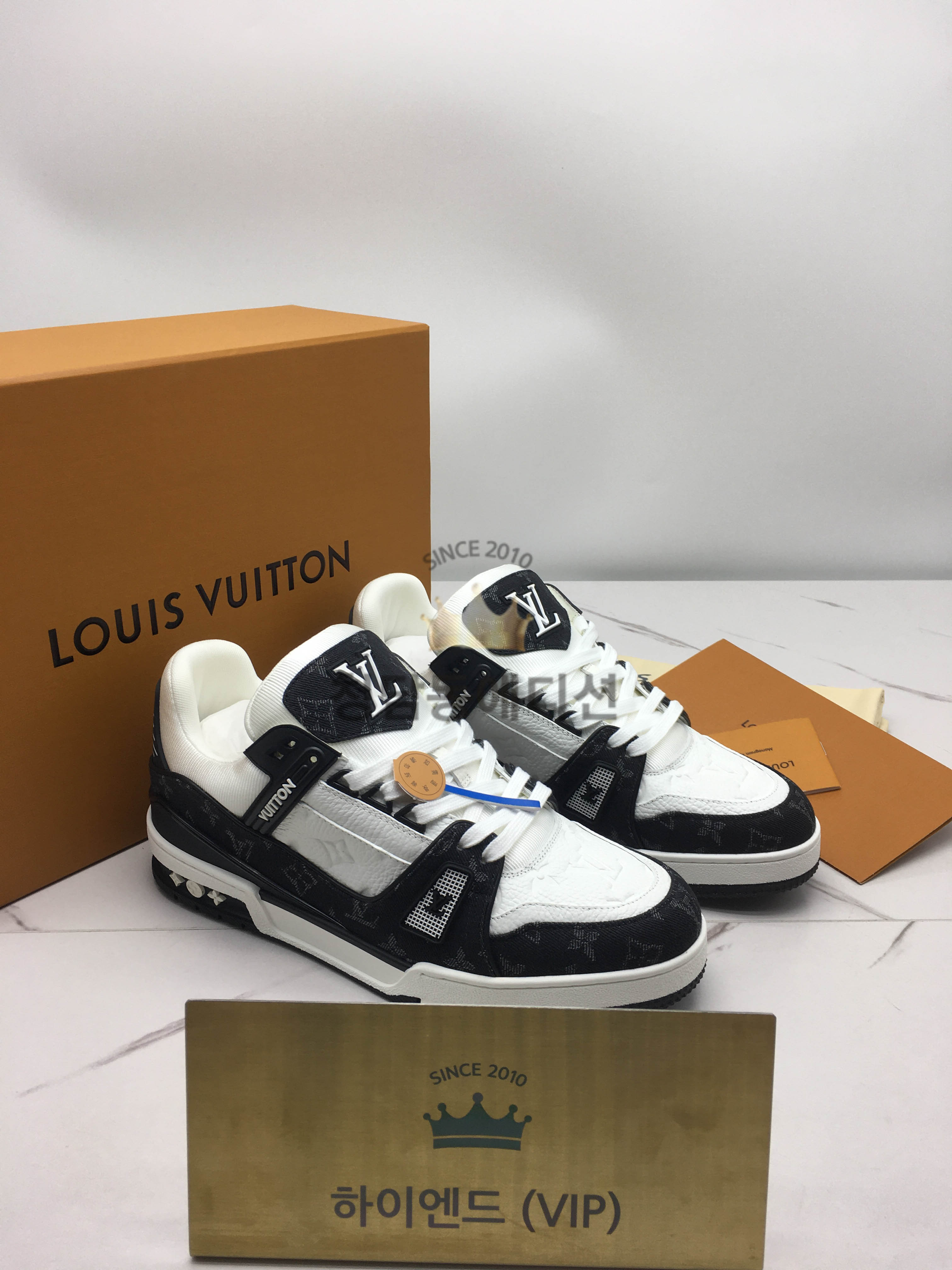루이비통 스니커즈 (남녀공용)