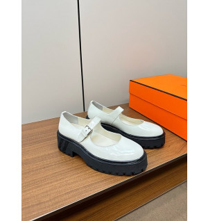 에르메스 메리제인 로퍼