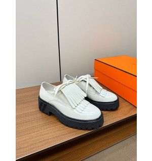 에르메스 프린지 로퍼