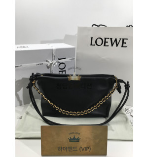 로에베 미디엄 플라멩고 펄스 (램스킨)