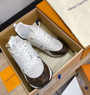 루이비통 런어웨이 스니커즈