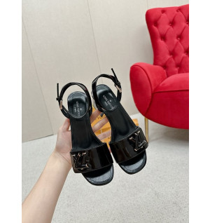 루이비통 샌들