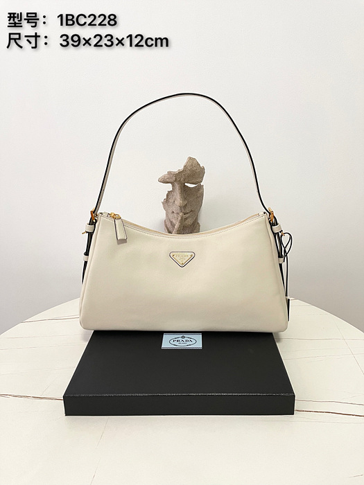 프라다 에메 라지 가죽 숄더백 1BC228