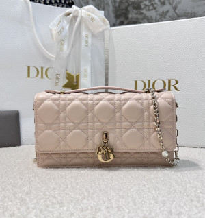 디올 레이디 탑 핸들 클러치백 미니 (upgrade ver.)