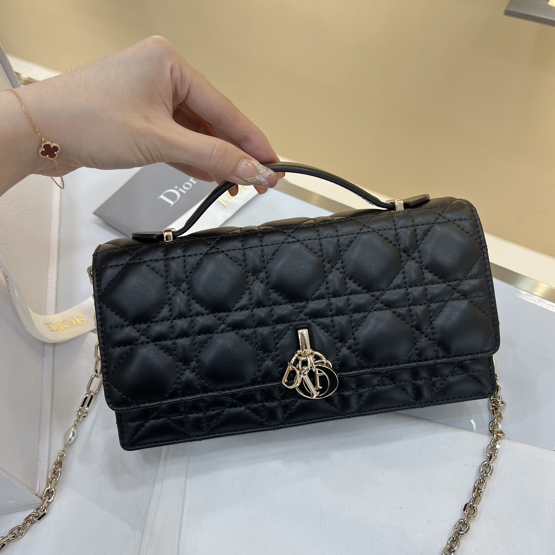 디올 레이디 탑 핸들 클러치백 미니 (upgrade ver.)