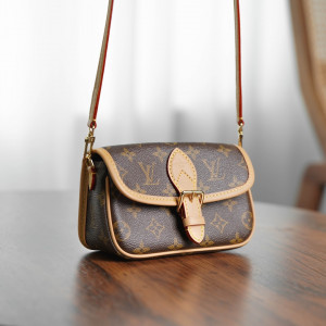 루이비통 나노 다이앤 M83298