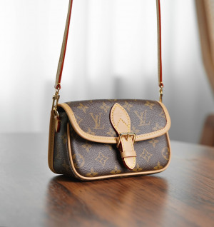 루이비통 나노 다이앤 M83298