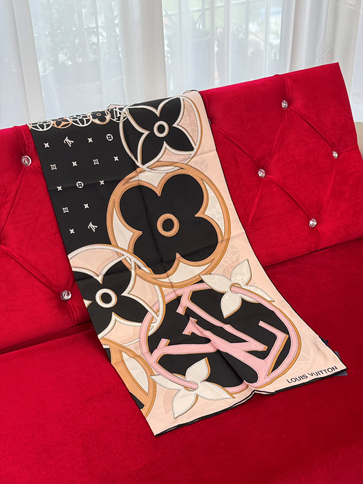 루이비통 실크 스카프