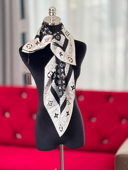 루이비통 실크 스카프