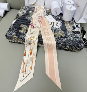 디올 실크 미차