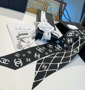 샤넬 실크 트윌리