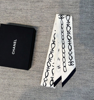 샤넬 실크 트윌리