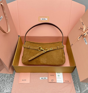 미우미우 아방뛰르 나파 가죽백