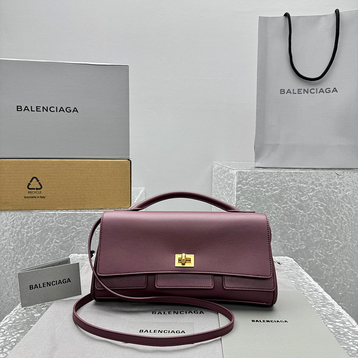 발렌시아가 벨 에어 스몰 클러치 온 스트랩