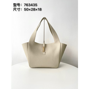 생로랑 LE5À7 BEA 숄더백